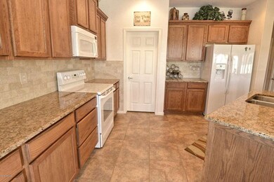 5196 tortoise  kitchen