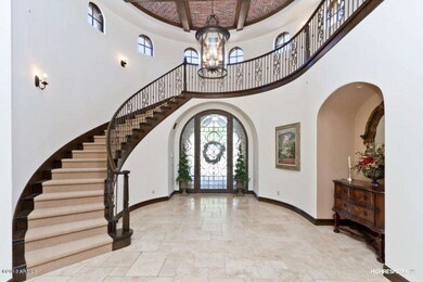 4 Foyer