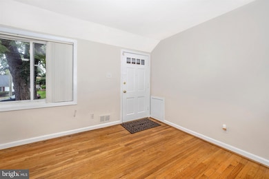 12607 Epping Rd, Silver Spring, MD 20906 - photo 2