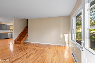 10 Dawn Dr, Schenectady, NY 12302 - photo 6