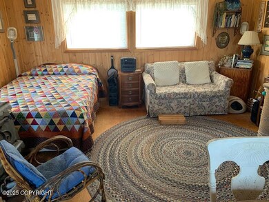 Combo living bedroom
