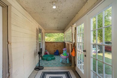 1203 N Brazos Ave, Cleburne, TX 76031 - photo 2