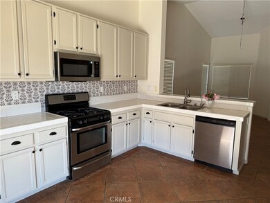 31250 Jan Steen Ct, Winchester, CA 92596 - photo 4