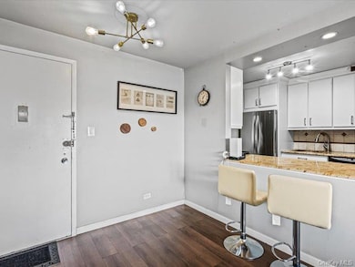 Seville unit 1P, Bayside, NY 11360 - photo 5