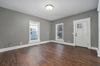 811 W Brower St-6