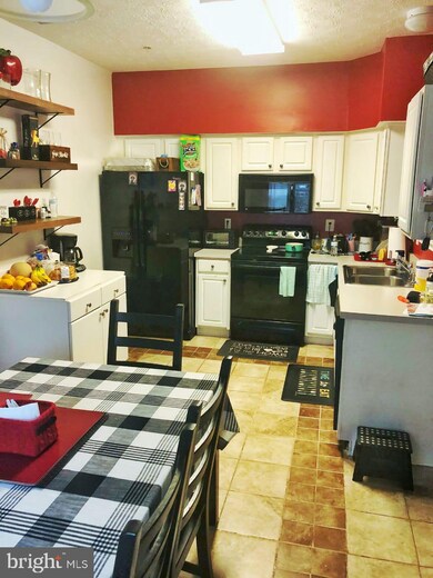 3811 Elmcrest Ln, Bowie, MD 20716 - photo 6