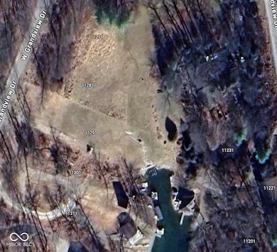 11271 W Grandview Dr, Columbus, IN 47201 - photo 5