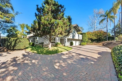 2006 Catalina Ave, Vista, CA 92084 - photo 2