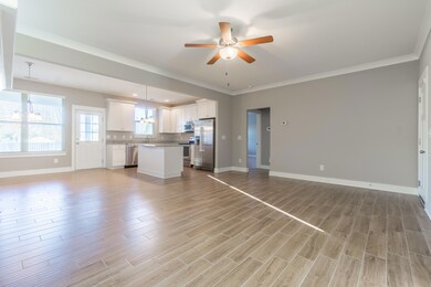 8129 Double Eagle Ct, Ooltewah, TN 37363 - photo 2