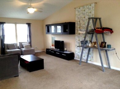 5732 Templar St, Columbus, OH 43232 - photo 3