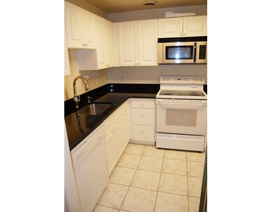 75 Glen Rd unit 1, Brookline, MA 02445 - photo 2