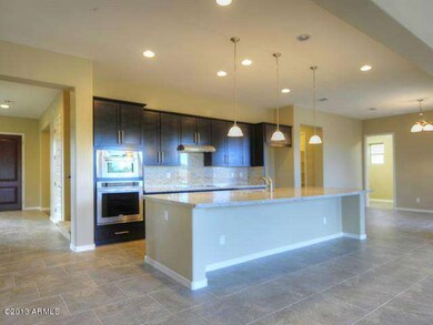005_Kitchen - Entry