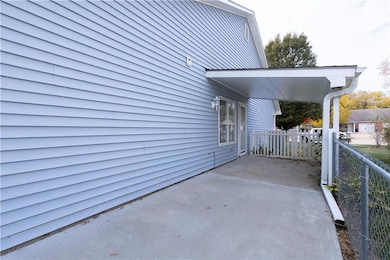 307 Sarah Ln unit A, Saint Joseph, MO 64506 - photo 6