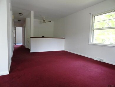 980 Douglas Ct, Schenectady, NY 12309 - photo 4