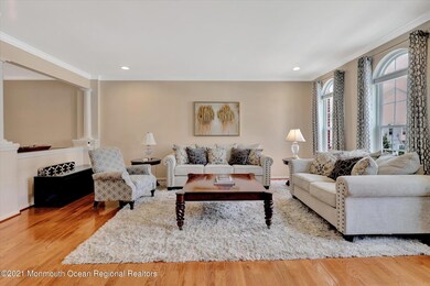 10-Family Room