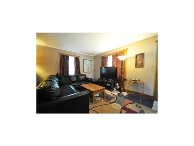 Living Room-L1.