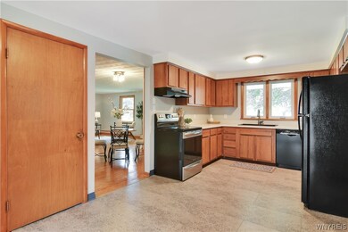 831 Sun Valley St, North Tonawanda, NY 14120 - photo 6