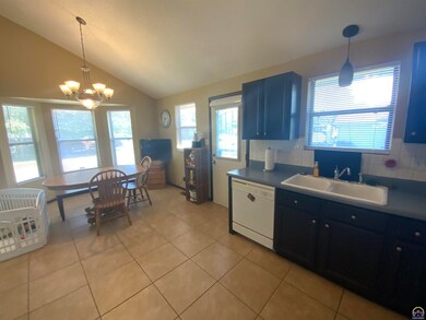 7207 SW 25th Ct, Topeka, KS 66614 - photo 7