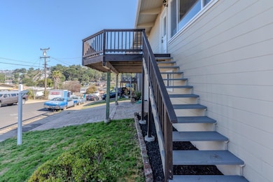 820 Edgemar Ave unit Upstairs, Pacifica, CA 94044 - photo 3