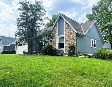 812 E 120 St, Kansas City, MO 64146 - photo 3