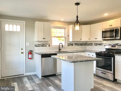 901 Ridgeway St, Gloucester City, NJ 08030 - photo 6