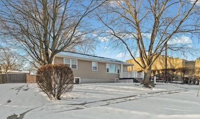 424 S Main St, Farmer City, IL 61842 - photo 3