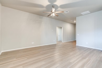 10421 Waverly Ave, Lubbock, TX 79424 - photo 6