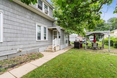 517 9th St SW, Cedar Rapids, IA 52404 - photo 4