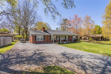 212 Ridge St, Asheboro, NC 27205 - photo 2