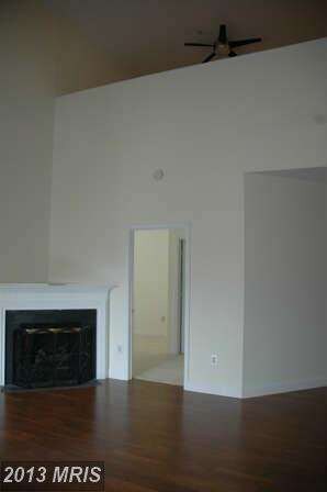 11302 Westbrook Mill Ln unit 102, Fairfax, VA 22030 - photo 3