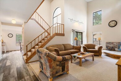 18155 Rager Mountain Ln unit 3, Sunriver, OR 97707 - photo 6