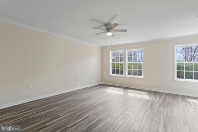 185 Scarboro Dr, Bunker Hill, WV 25413 - photo 5