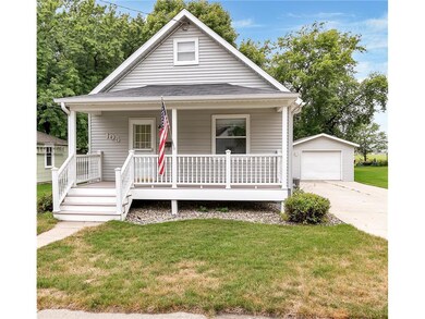 Welcome to 105 5th - Great curb appeal with mainte
