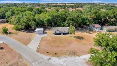 273 Kelly Brook Ln, Weatherford, TX 76087 - photo 4