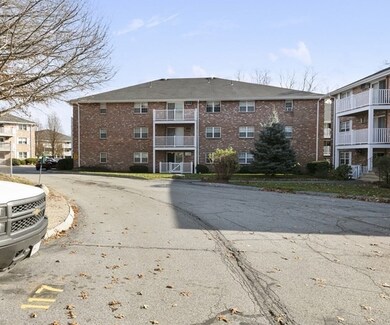 5 Karen Cir unit 4, Billerica, MA 01821 - photo 3