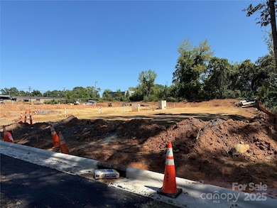 2801 Clyde Dr, Charlotte, NC 28208 - photo 2