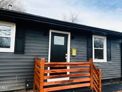 1614 Willow Rd, Greensboro, NC 27401 - photo 2