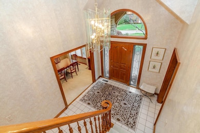 211 Crossing Creek N, Columbus, OH 43230 - photo 5