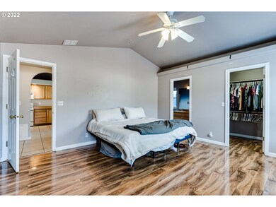 Bedroom, Primary