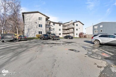 02-Front Exterior_KC_01623