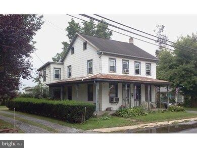 148 W Main St, Leola, PA 17540 - photo 4