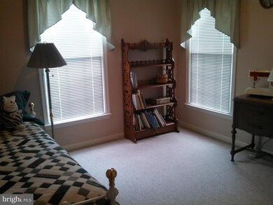 11205 Lynchburg Dr, Fredericksburg, VA 22407 - photo 7