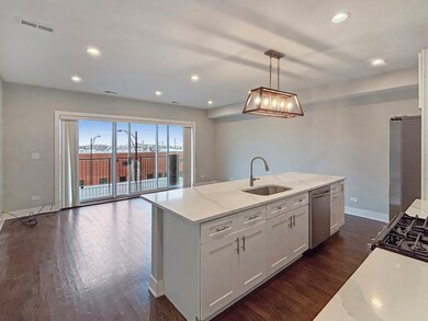 1634 W Cermak Rd unit 3, Chicago, IL 60608 - photo 5