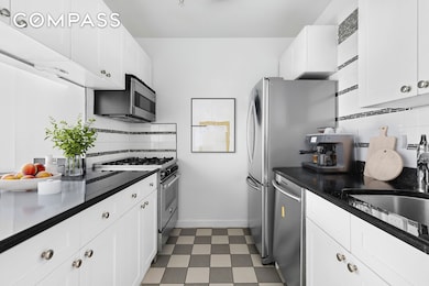 Greenwich Club Residences unit 411, New York, NY 10006 - photo 5