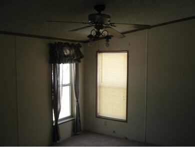 24225 N Cleveland St, Paulden, AZ 86334 - photo 5