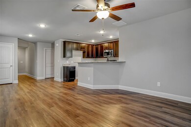 2731 W Washington St, Denison, TX 75020 - photo 6