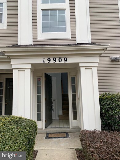 19909 Gateshead Cir, Germantown, MD 20876 - photo 4