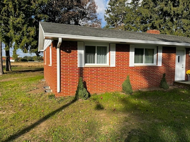 9030 Maplewood Dr, Berrien Springs, MI 49103 - photo 3