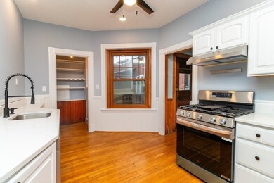12 Pond St unit 3, Jamaica Plain, MA 02130 - photo 2