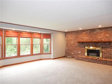 Family Room 736 Valley View Rd